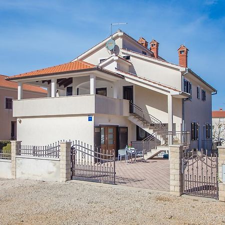 Punta B Hotel Porec Exterior photo